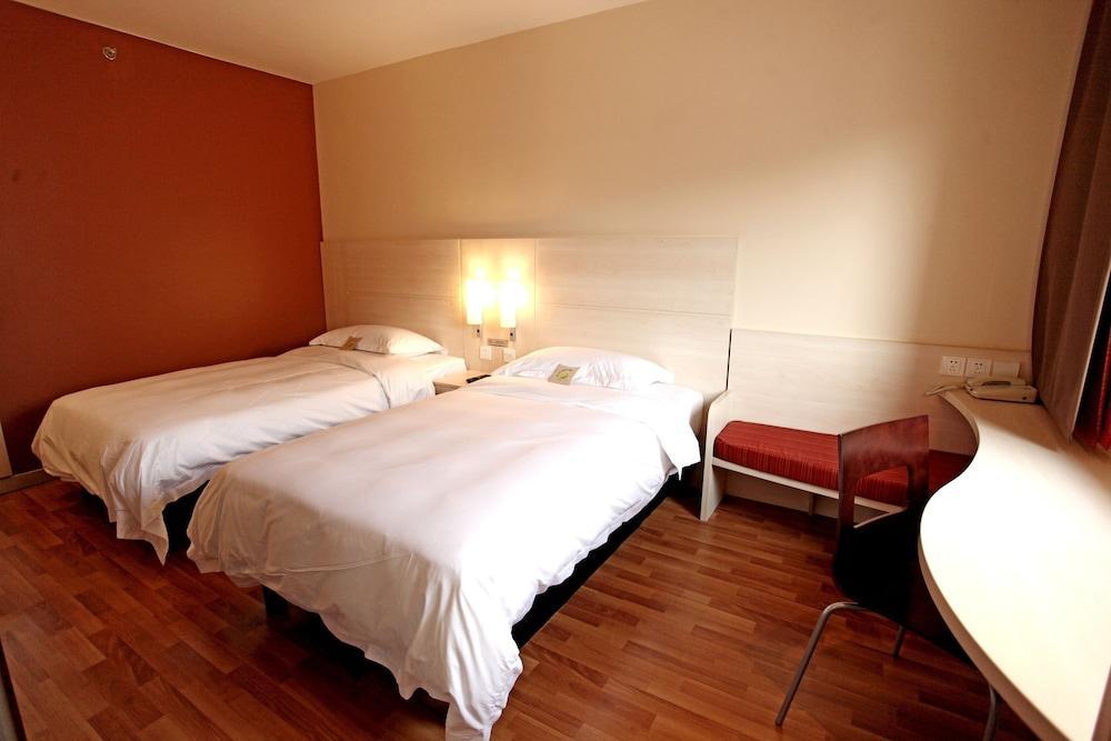 Готель Ibis Anyang Jiefang Ave Екстер'єр фото