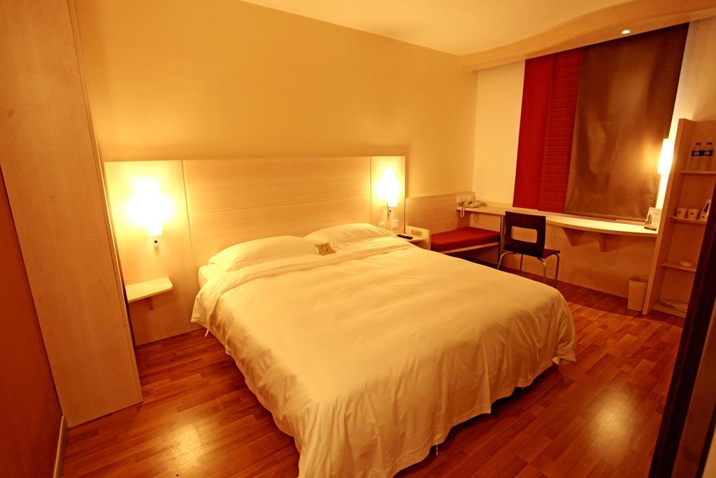 Готель Ibis Anyang Jiefang Ave Номер фото